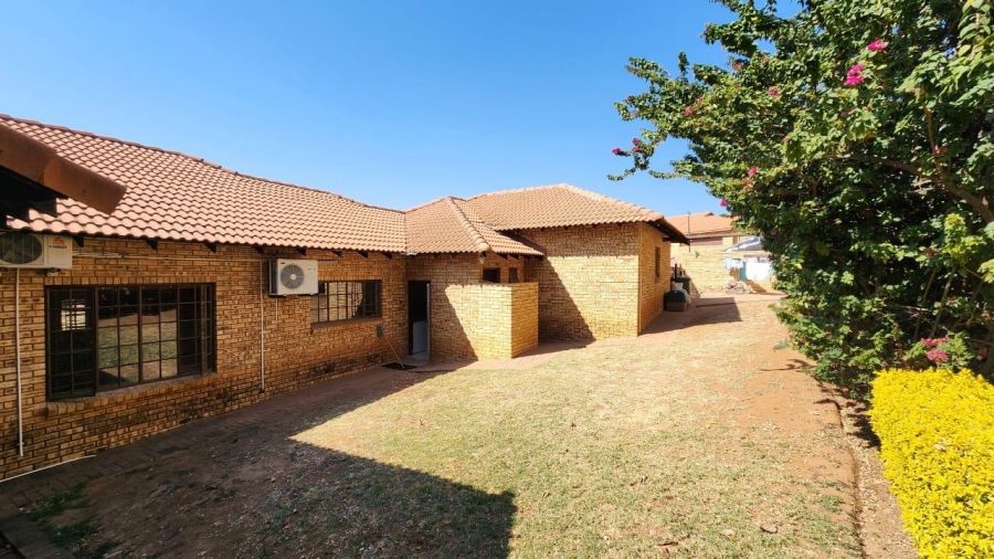 4 Bedroom Property for Sale in Rustenburg North West